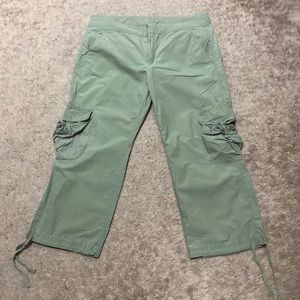 Old Navy pants cropped